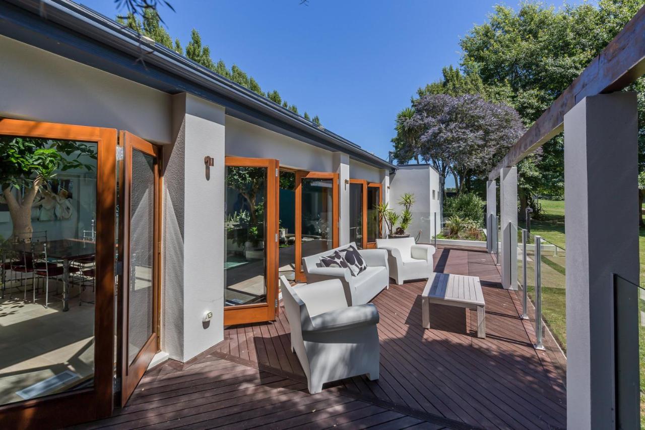 Bond Estate Luxury Accommodation Christchurch Dış mekan fotoğraf